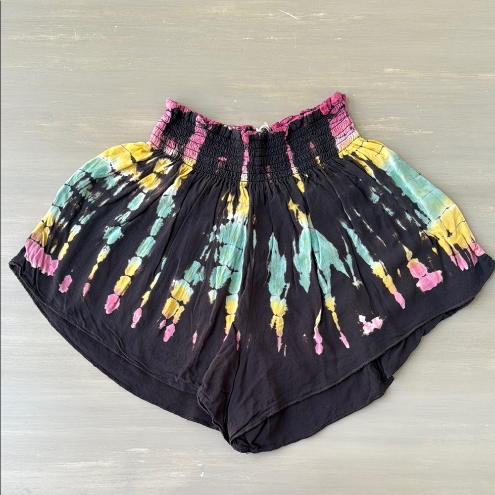 Girl’s Vintage Havana Tie Dye Black Pink Shorts M 10/12